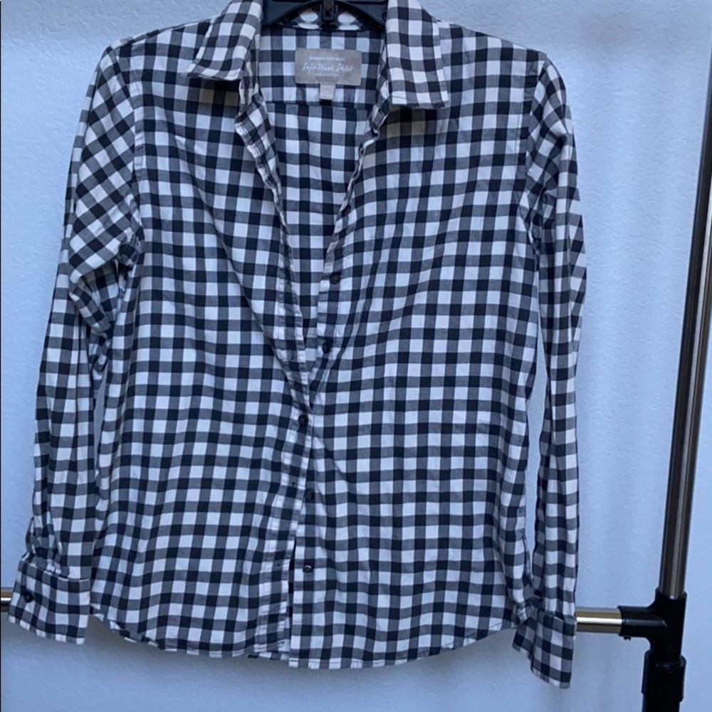 Banana Republic checkered navy blue flannel